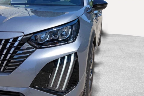 Peugeot 2008 Allure Hybrid eDCS6 107 kW (145 CV)
