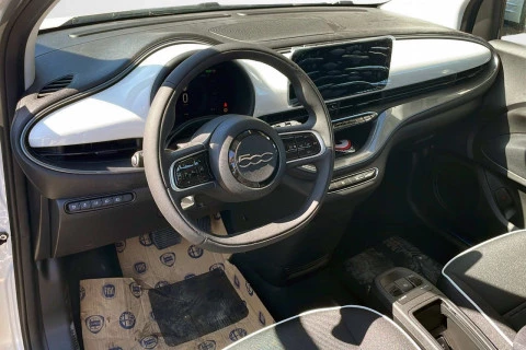 Fiat 500 Monotrim Hb 320km 85kW (118CV)