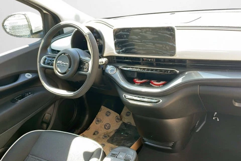 Fiat 500 Monotrim Hb 320km 85kW (118CV)