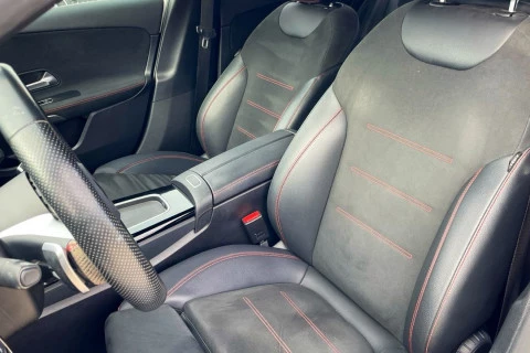 Mercedes-Benz Clase A A 180 d Sedán