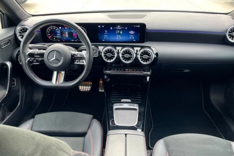 Mercedes-Benz Clase A A 180 d Sedán