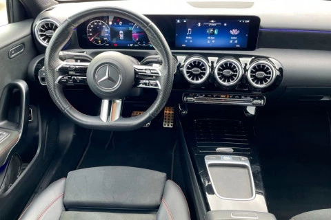 Mercedes-Benz Clase A A 180 d Sedán