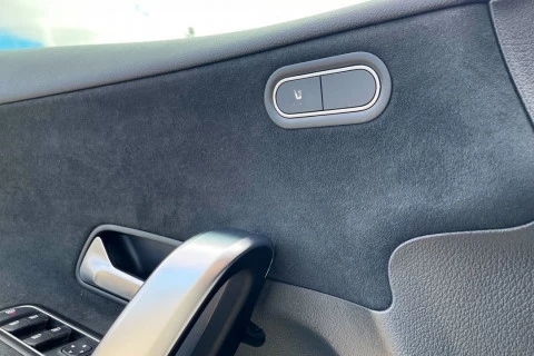 Mercedes-Benz Clase A A 180 d Sedán