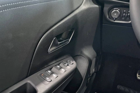 Opel Corsa 1.2T XHLHybrid 74kW GS eDCT