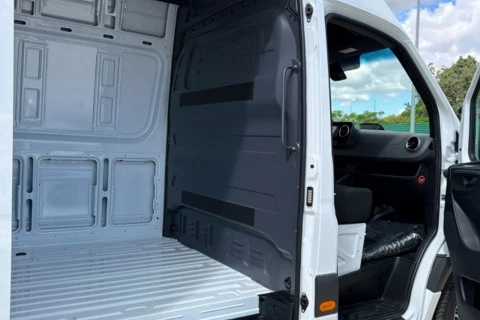 Mercedes-Benz Sprinter 311 CDI FURGON PRO LARGO