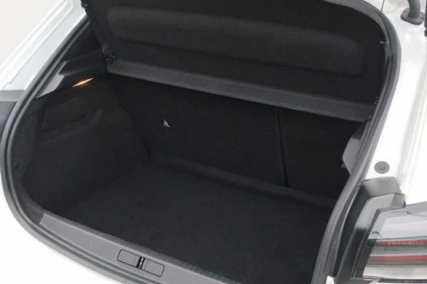 Peugeot 208 PureTech 100 Active 75 kW (100 CV)