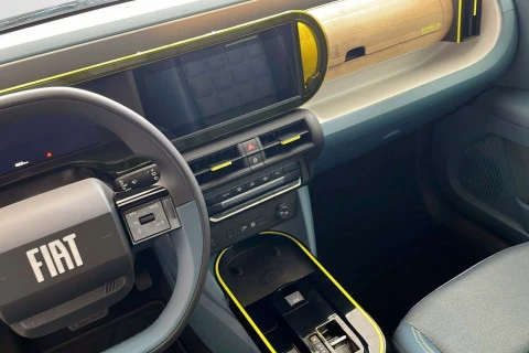 Fiat Grande Panda La prima 44kwh 87kw (118cv)