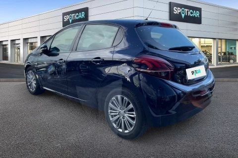 Peugeot 208 5P Signature 1.2L PureTech 60KW (82CV)