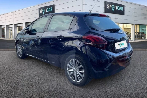 Peugeot 208 5P Signature 1.2L PureTech 60KW (82CV)