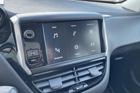 Peugeot 208 5P Signature 1.2L PureTech 60KW (82CV)