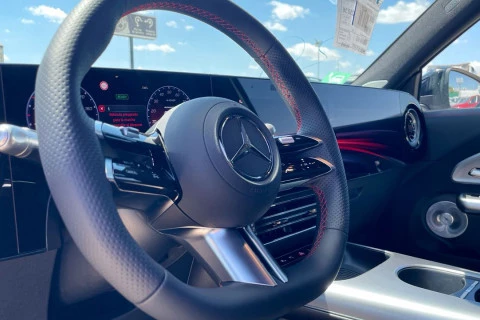 Mercedes-Benz GLB GLB 250+
