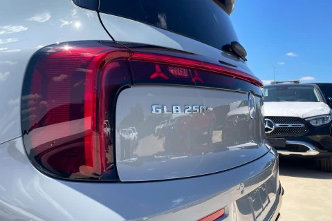 Mercedes-Benz GLB GLB 250+