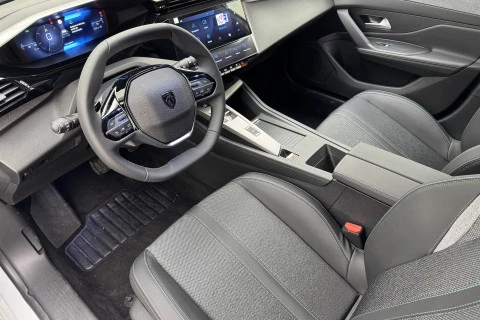 Peugeot 308 5P Allure Hybrid MHEV 145 e-DCS6