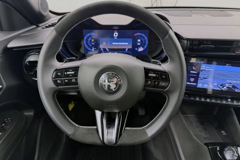 Alfa Romeo Junior Ibrida Sport Speciale 108kW (145CV)