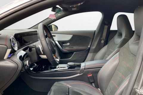 Mercedes-Benz CLA CLA 200 D DCT Shooting Brake