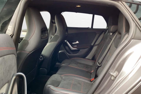 Mercedes-Benz CLA CLA 200 D DCT Shooting Brake