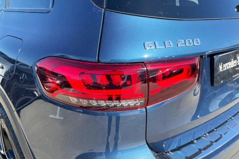 Mercedes-Benz GLB GLB 200