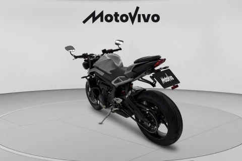 Triumph STREET TRIPLE R 