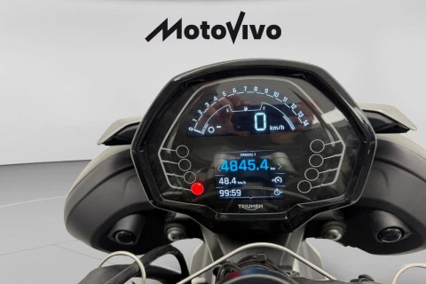 Triumph STREET TRIPLE R 