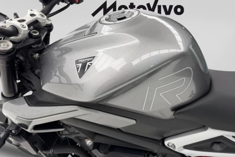 Triumph STREET TRIPLE R 