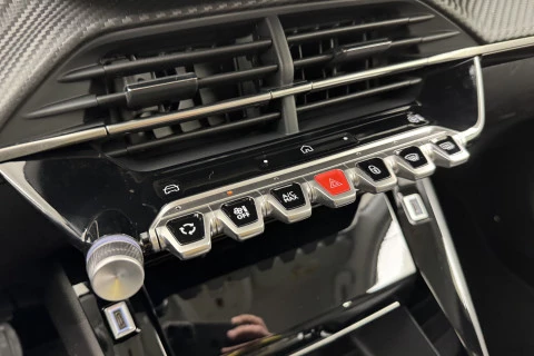 Peugeot 208 Allure HYBRID 110 eDCS6