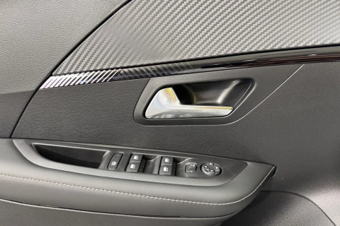 Peugeot 208 Allure HYBRID 110 eDCS6