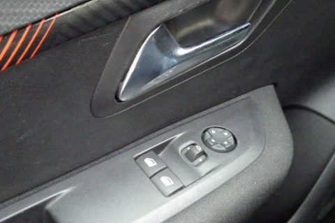 Peugeot 208 PureTech 73kW (100CV) Active Pack