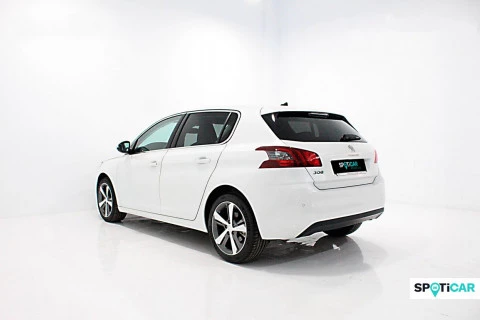 Peugeot 308 5p Allure 1.5 BlueHDi 96KW (130CV)