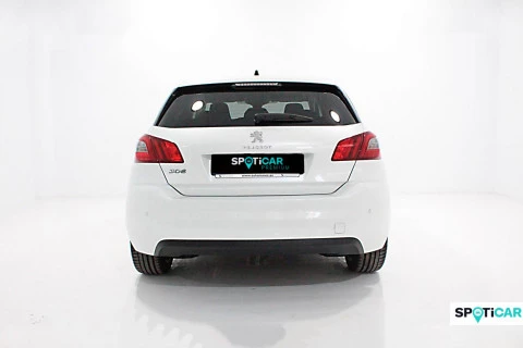 Peugeot 308 5p Allure 1.5 BlueHDi 96KW (130CV)