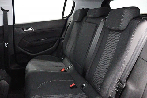 Peugeot 308 5p Allure 1.5 BlueHDi 96KW (130CV)