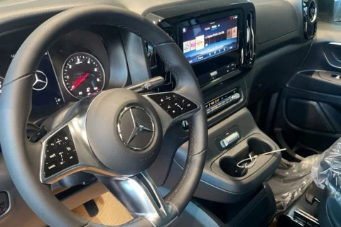 Mercedes-Benz Vito 114CDI AT 100kW Tourer Select Larga