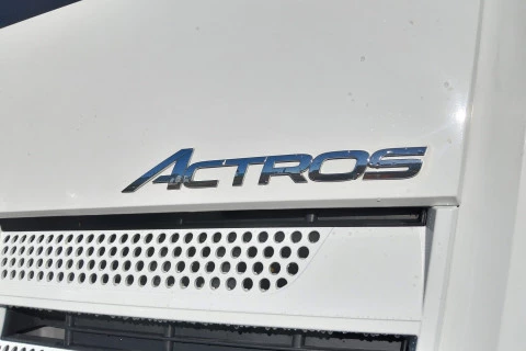 Mercedes-Benz Actros 1845 ls + adr mercancias peligrosas