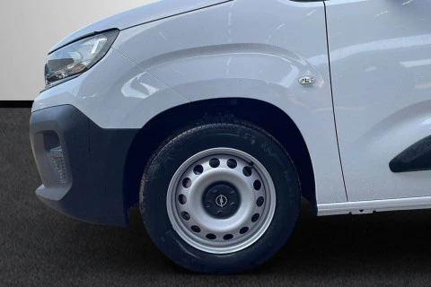 Opel Combo Cargo M 650kg Diesel 1.5 100HP S&S MT E6