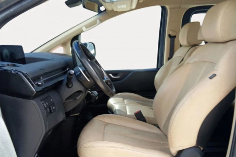 Hyundai Staria 2.2 CRDI Tecno 9S