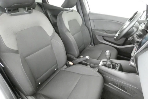 Renault Clio  Diesel  Blue dCi Business 74kW