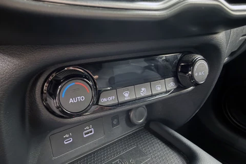 Nissan Juke DIG-T 84 kW (114 CV) DCT 7V N-Connecta