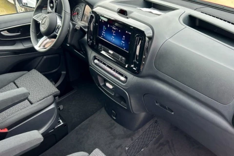 Mercedes-Benz Vito 116CDI AT 120kW Tourer Select Larga