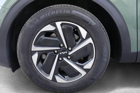 Kia Sportage 1.6 T-GDi MHEV 118kW (160CV) Drive 17