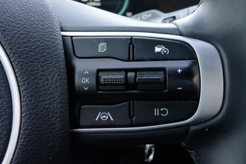 Kia Sportage 1.6 T-GDi MHEV 118kW (160CV) Drive 17