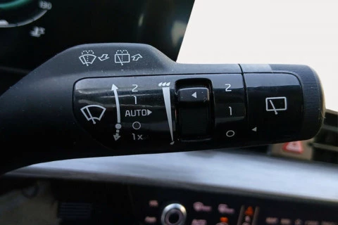 Kia Sportage 1.6 T-GDi MHEV 118kW (160CV) Drive 17