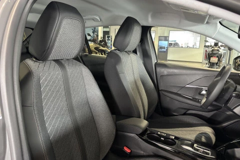 Peugeot e-208 Allure Eléctrico 136 (100 Kw)