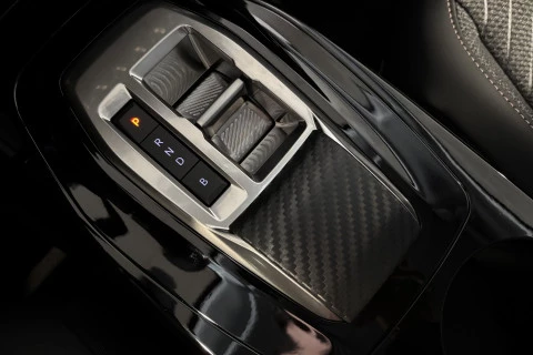 Peugeot e-208 Allure Eléctrico 136 (100 Kw)