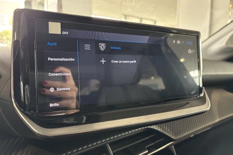 Peugeot e-208 Allure Eléctrico 136 (100 Kw)