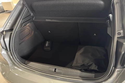 Peugeot e-208 Allure Eléctrico 136 (100 Kw)