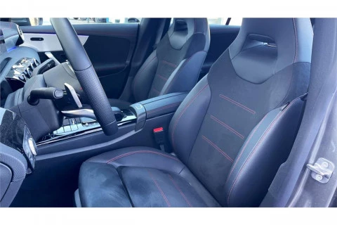 Mercedes-Benz CLA CLA 200 D DCT Shooting Brake