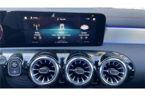 Mercedes-Benz CLA CLA 200 D DCT Shooting Brake