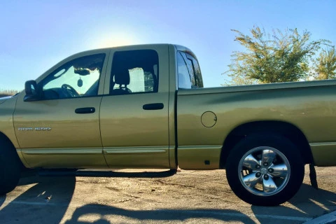 RAM 1500 SLT