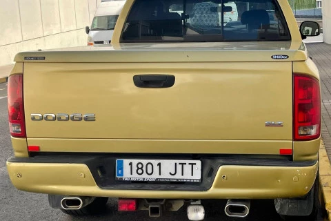 RAM 1500 SLT