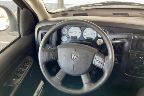 RAM 1500 SLT