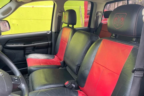 RAM 1500 SLT